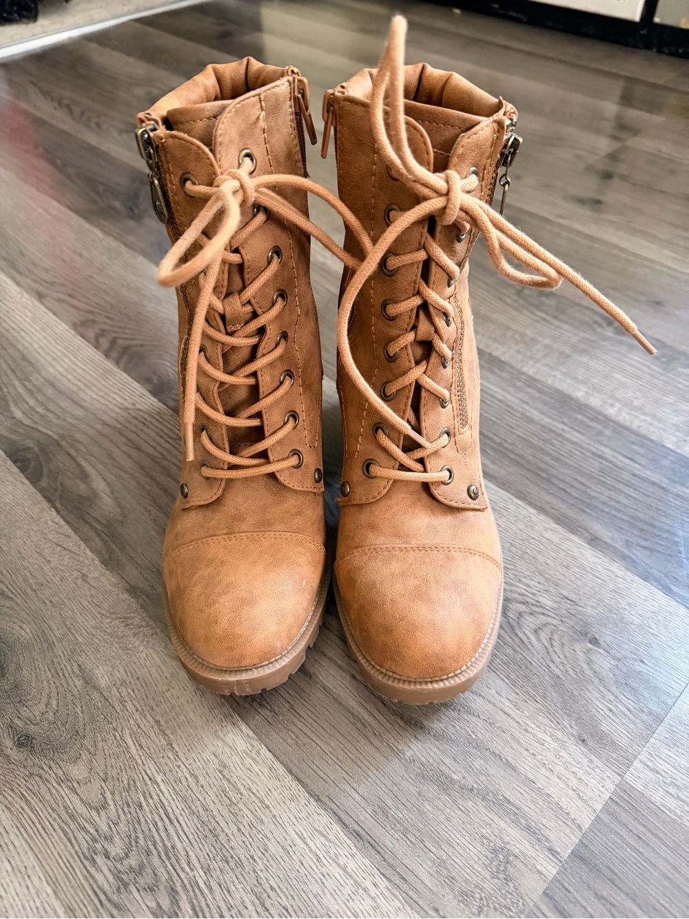 Women's Lace-Up Tan Combat Boots with Side Zip
